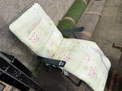 GARDEN LOUNGER
